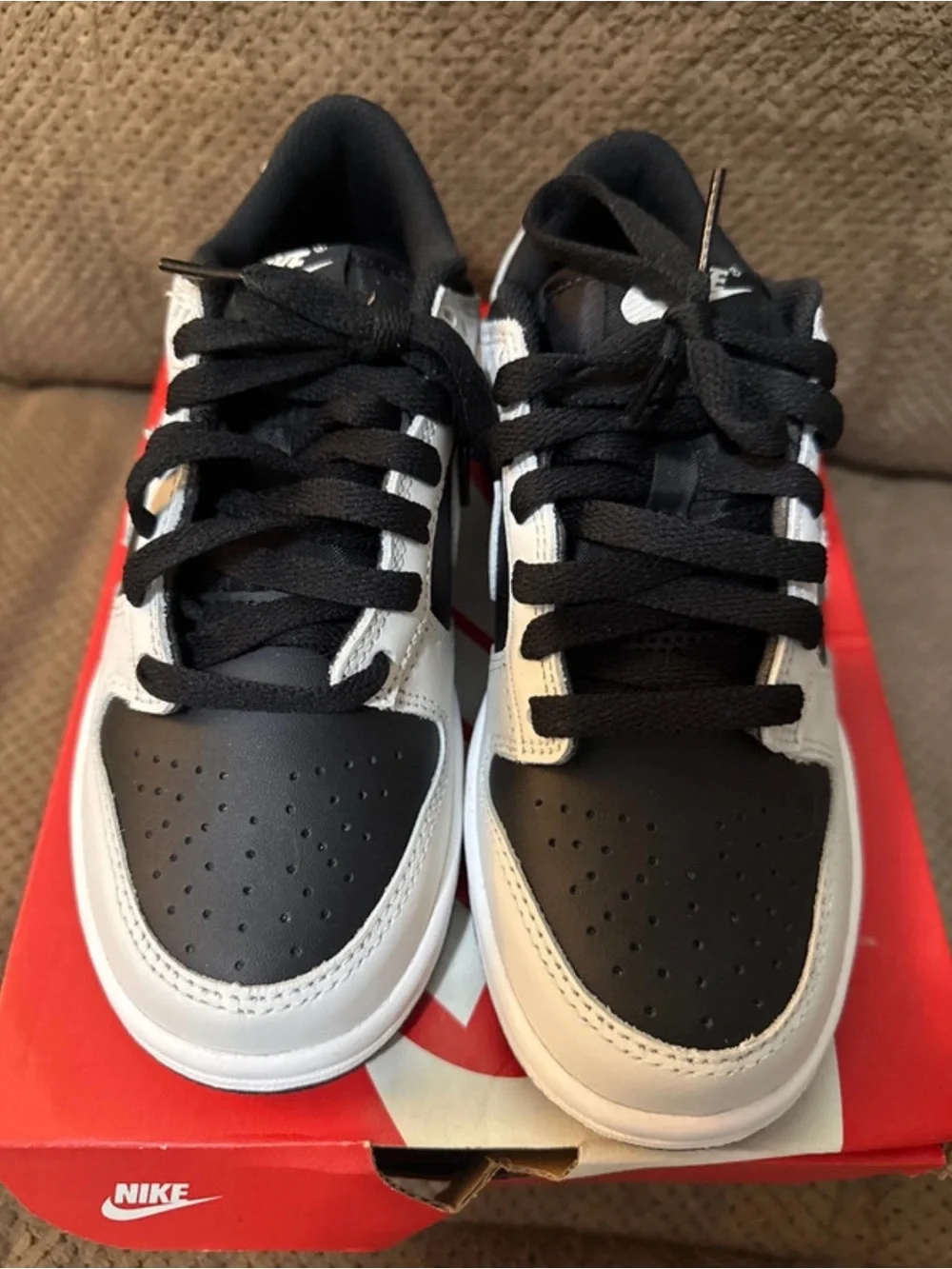 Boys New Nike Dunk Low (GS) Black/ Platinum Tint Size 3.5
